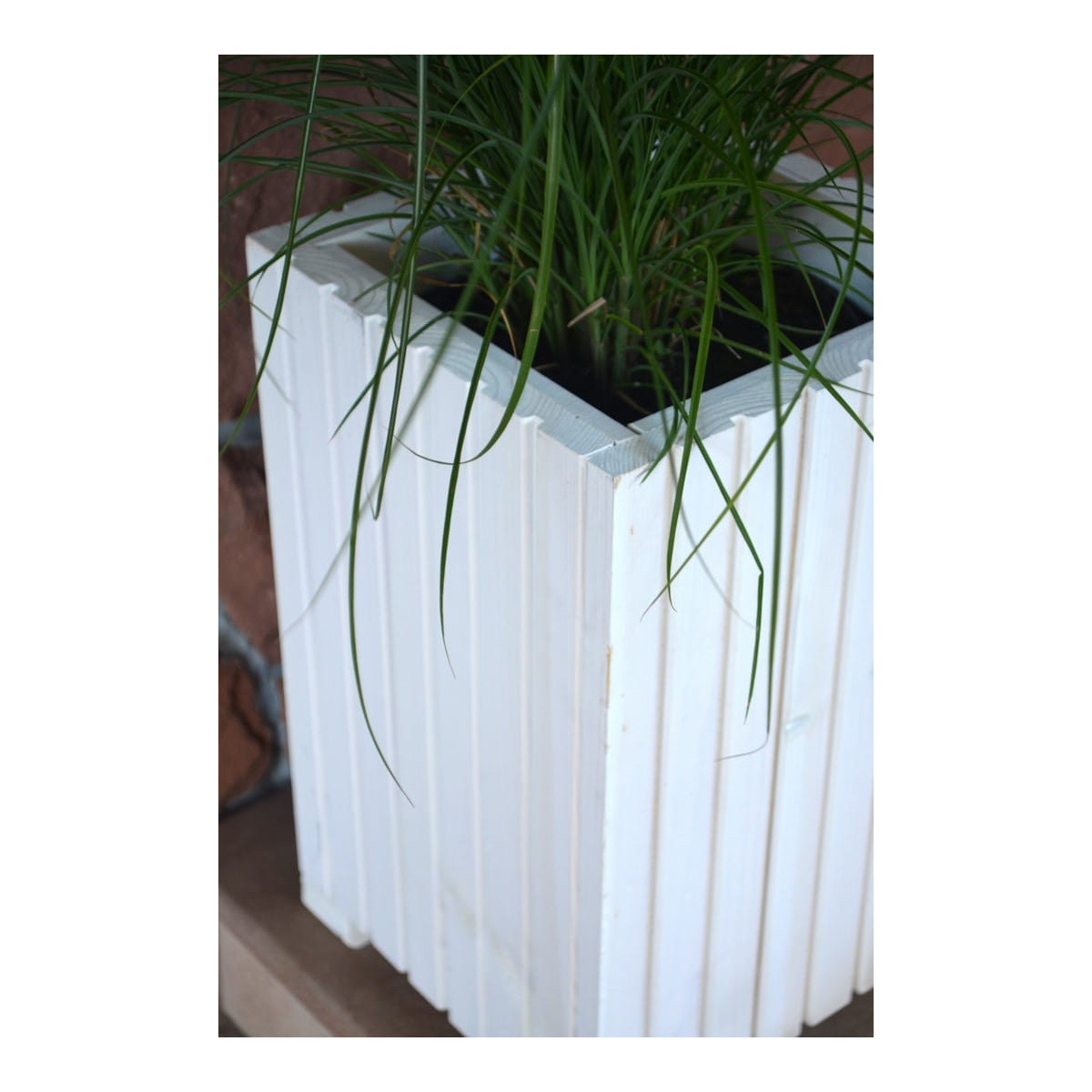 Vase din lemn moderne de culoare albă