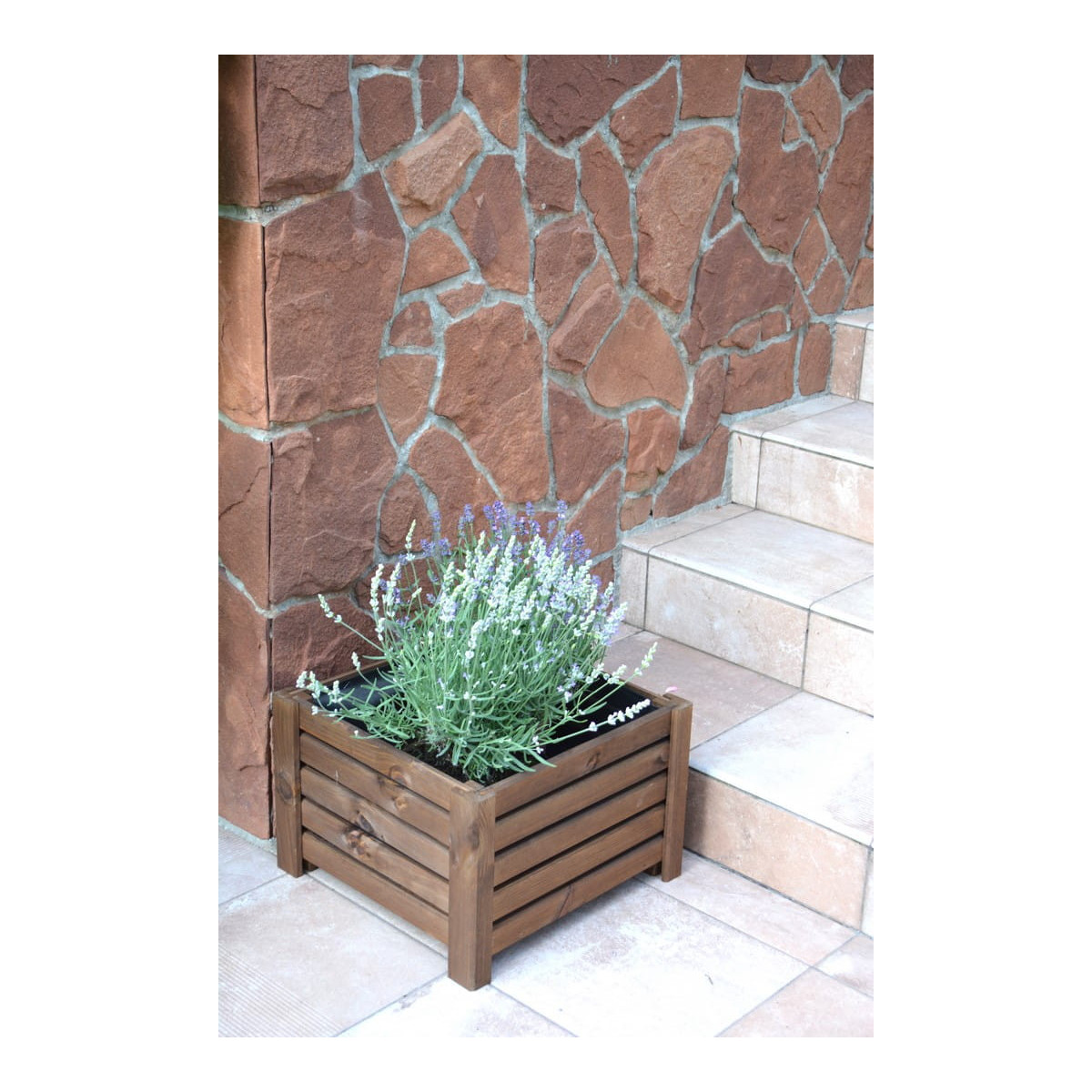 Banchete de flori din lemn maro