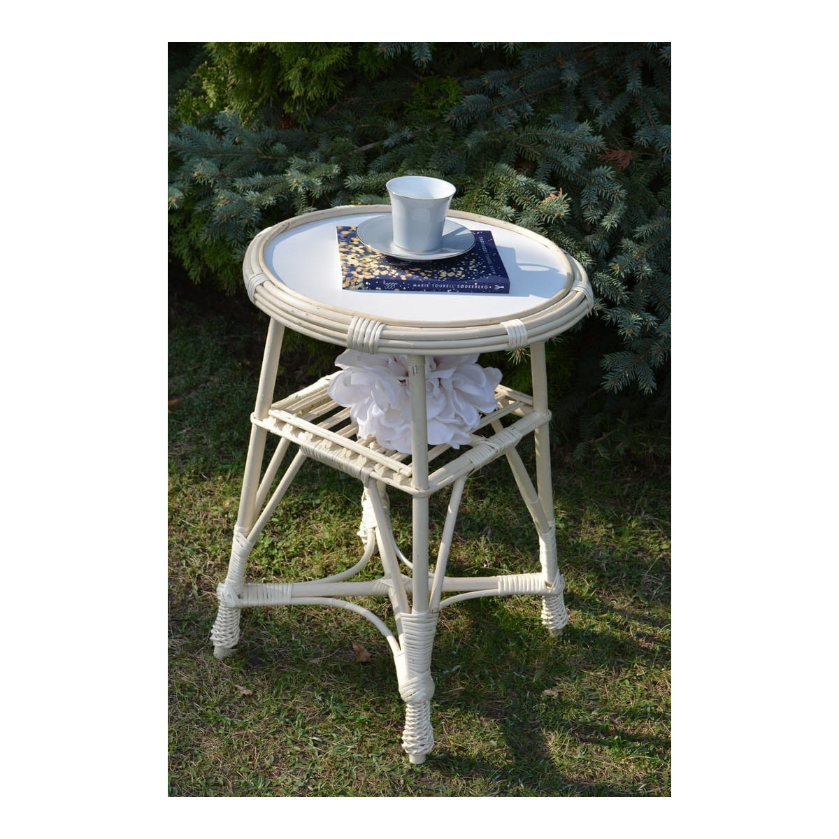 Meseu rotund de cafea de culoare albă