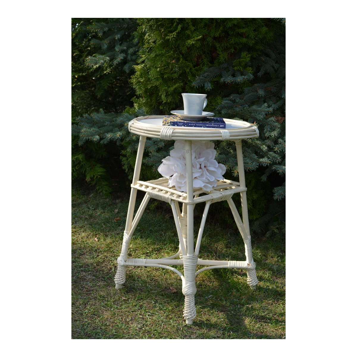 Meseu rotund de cafea de culoare albă