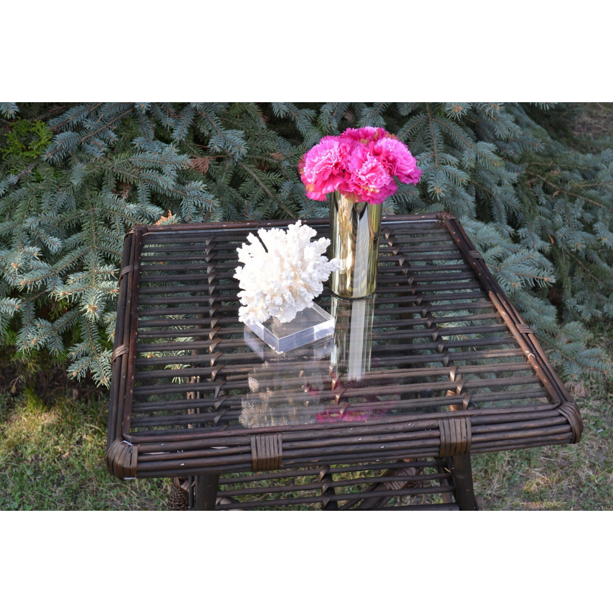 Masă pătrată din ratan cu sticlă - maro