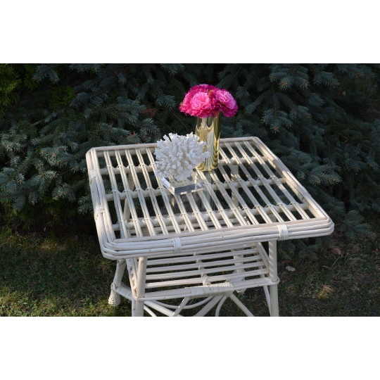 Masă pătrată din rattan cu sticlă - albă