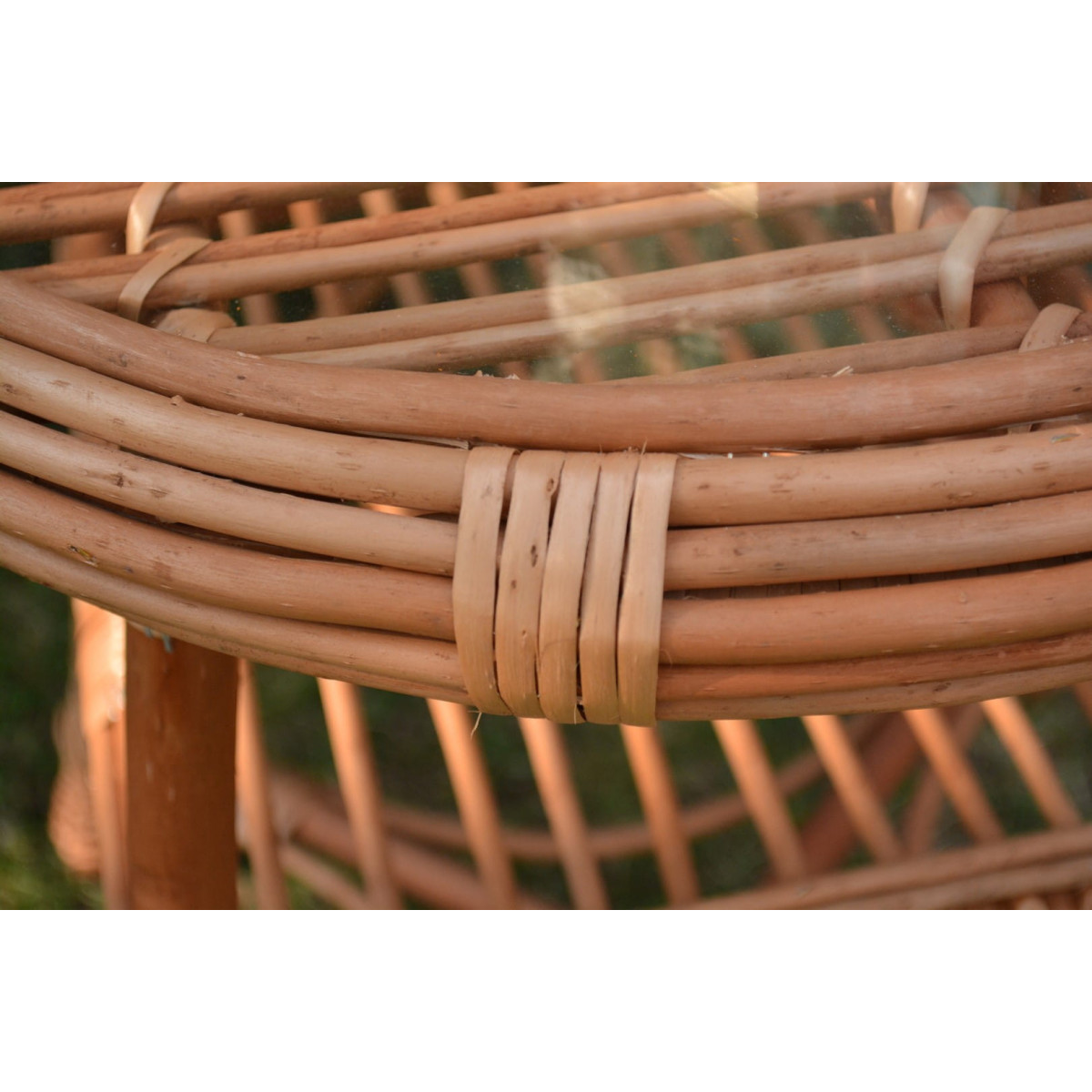 Masa rotundă cu sticlă din rattan natural