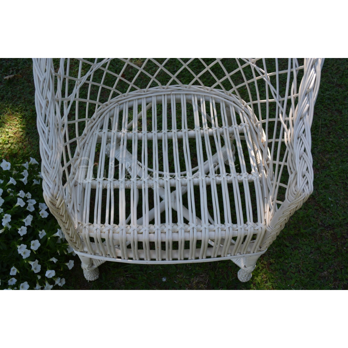 Scaun de grădină din rattan de culoare albă