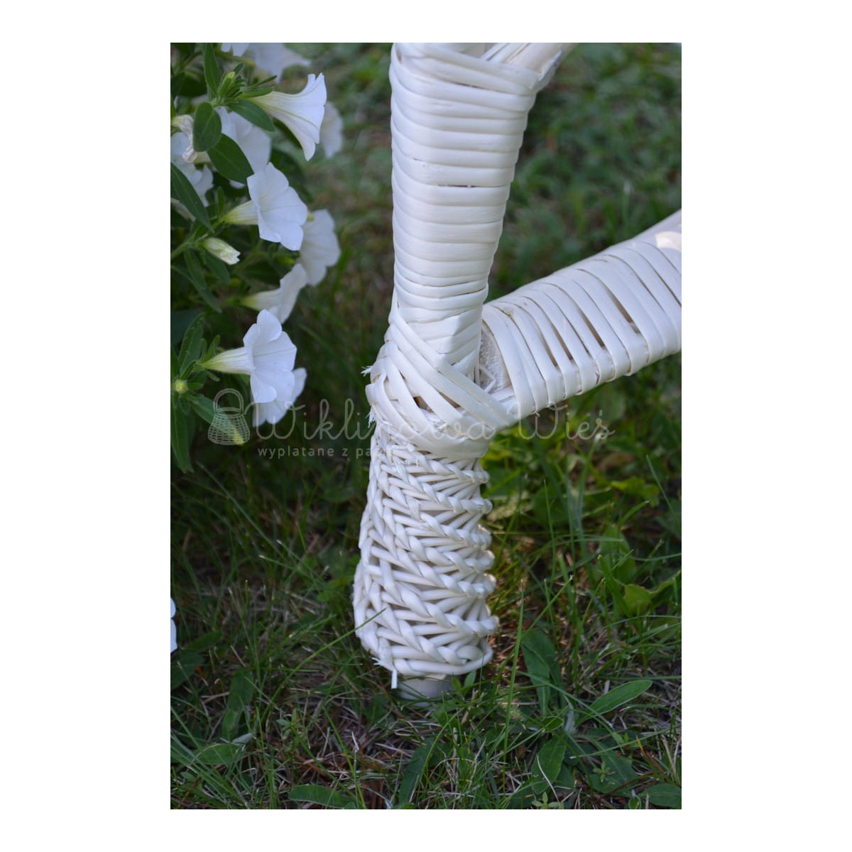 Scaun de grădină din rattan de culoare albă