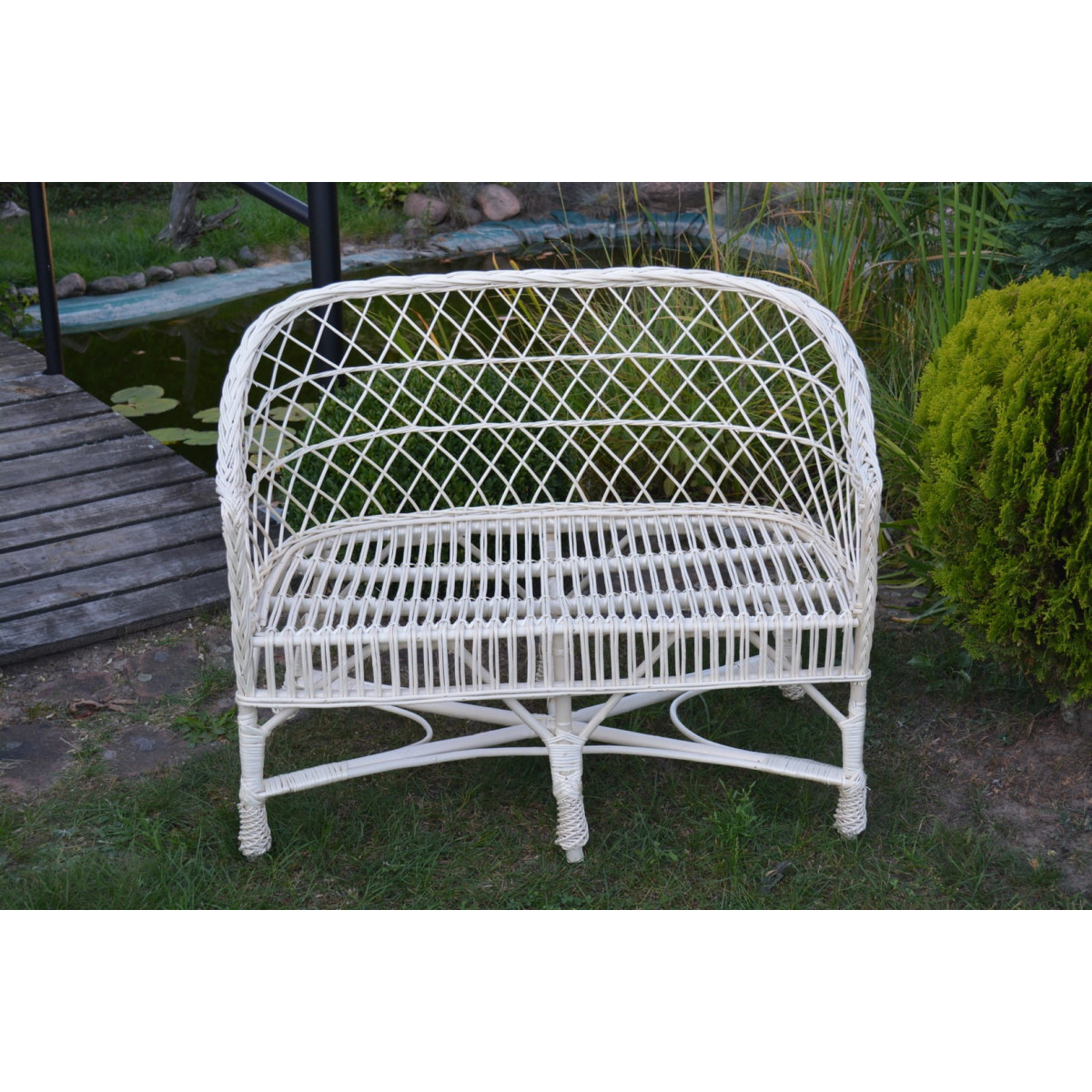 Sofa din ratan alb pentru grădină