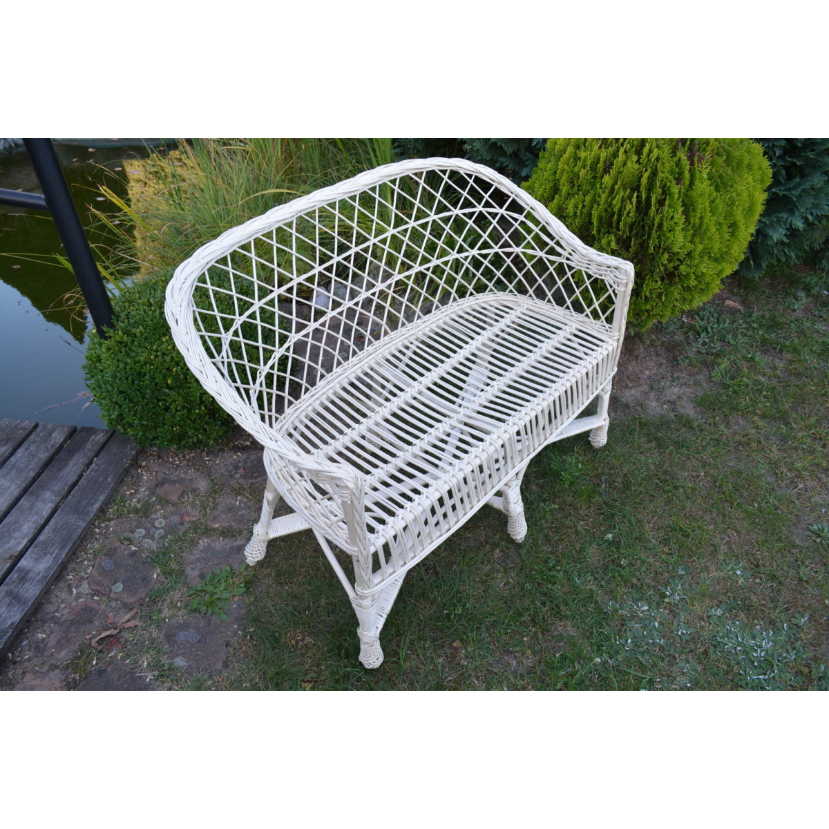 Sofa din ratan alb pentru grădină