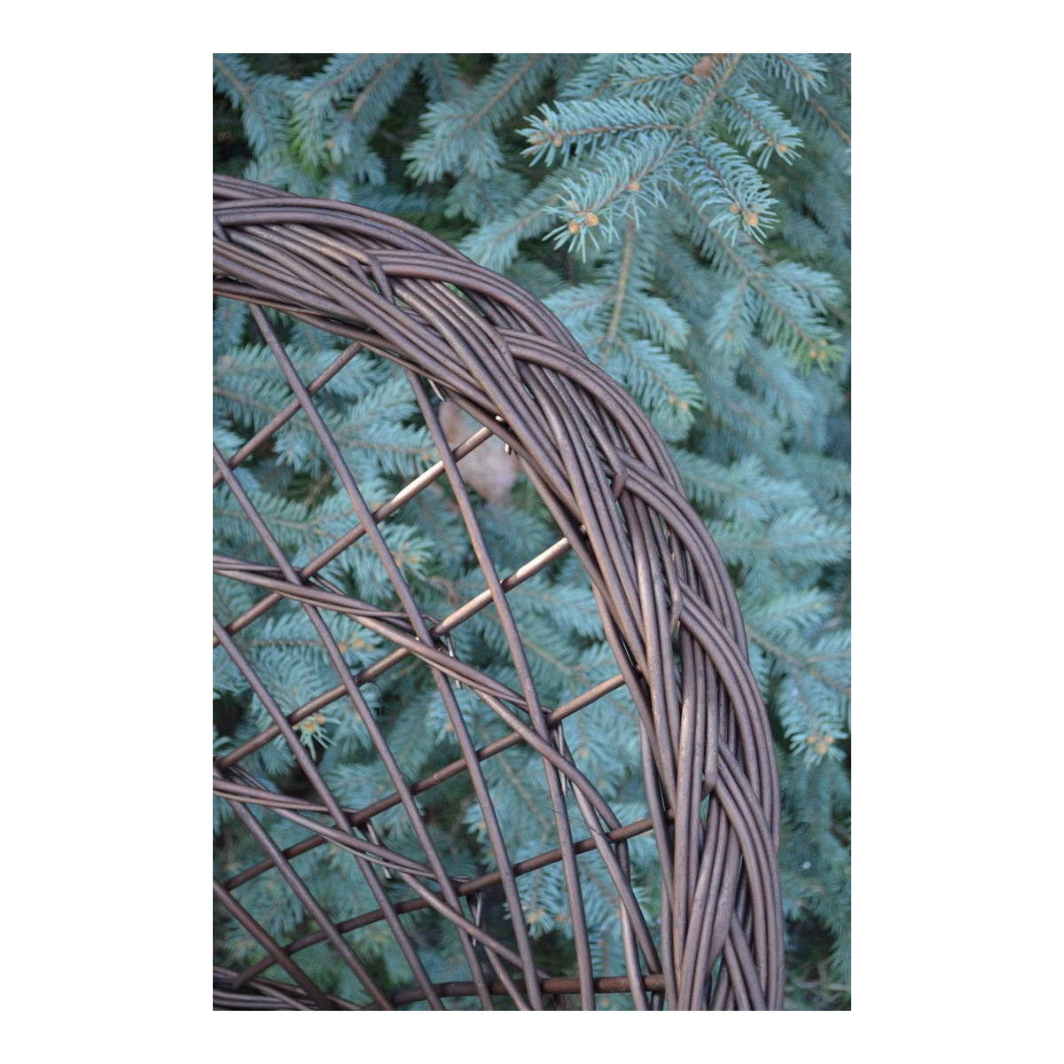 Canapea din ratan de culoare maro pentru grădină