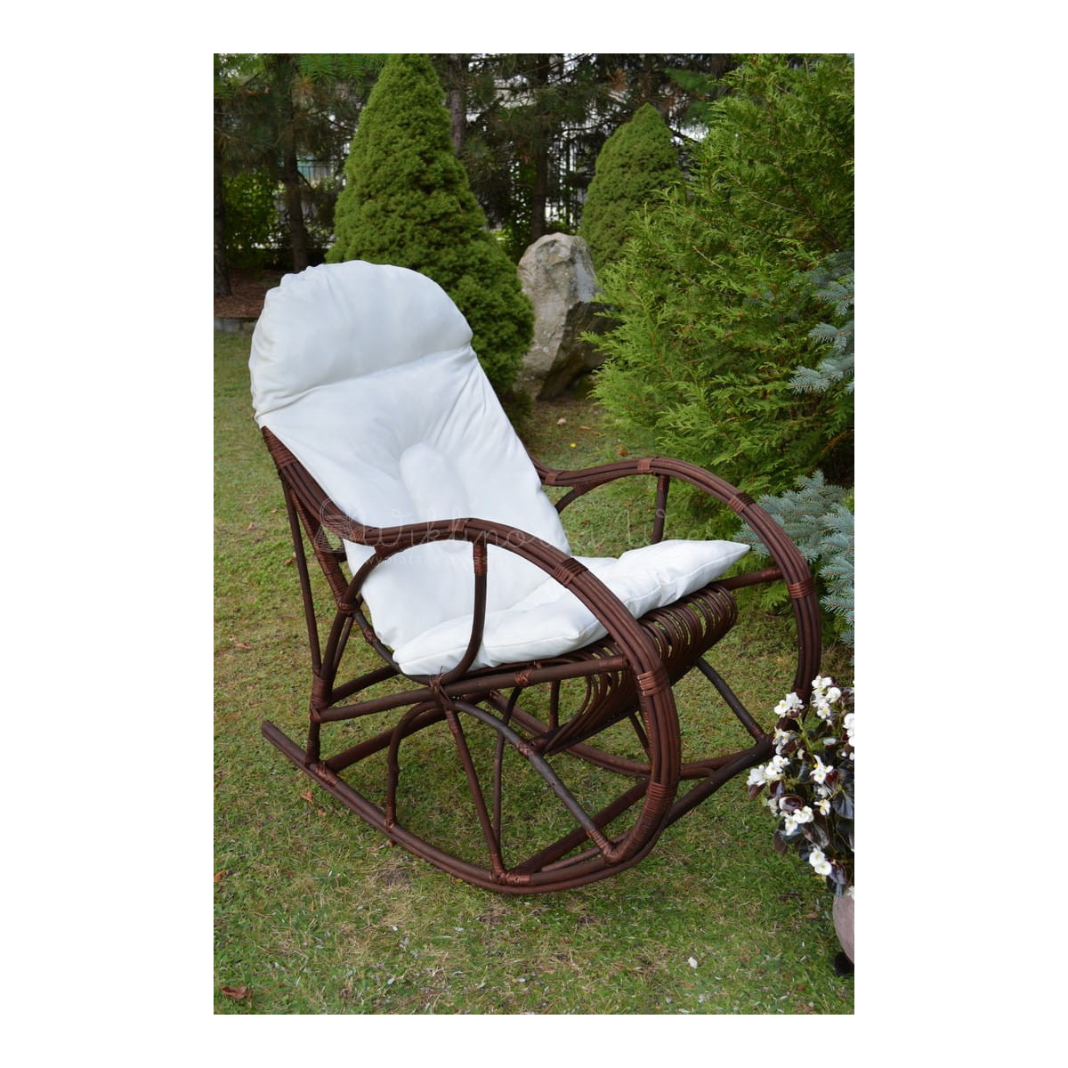 Scaun de leagăn pentru grădină cu pernuță albă