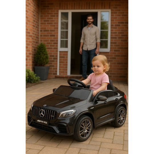 Mașină electrică pentru copii Mercedes-Benz GLC63S AMG neagră cu telecomandă