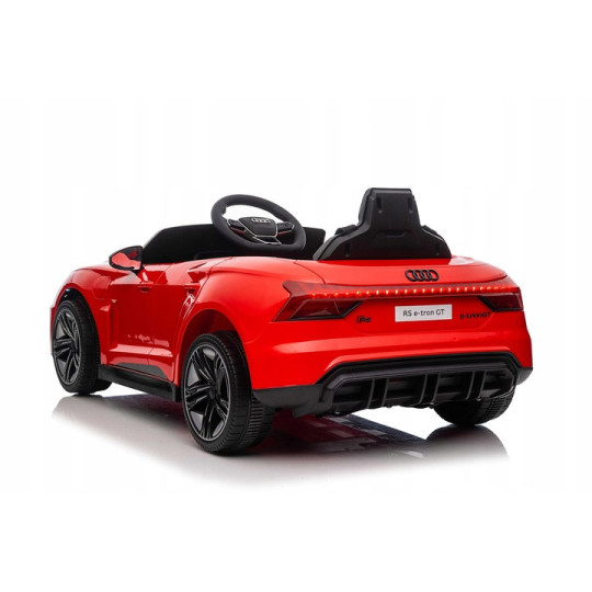 Mașină electrică pentru copii Audi RS e-tron GT 4x4 de culoare roșie
