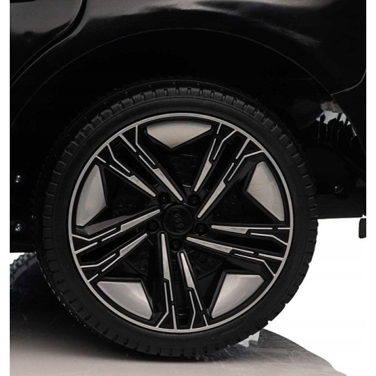 Mașină electrică pentru copii Audi RS e-tron GT 4x4 de culoare neagră