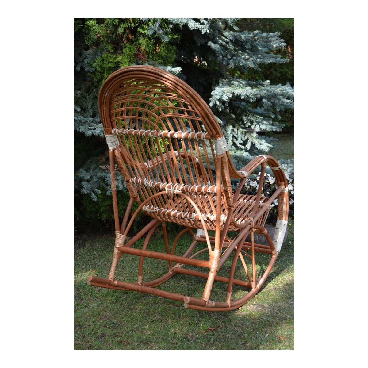 Scaun suspendat de grădină din rattan natural cu finisaj alb