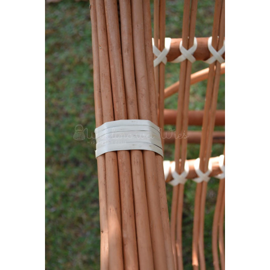 Scaun suspendat de grădină din rattan natural cu finisaj alb