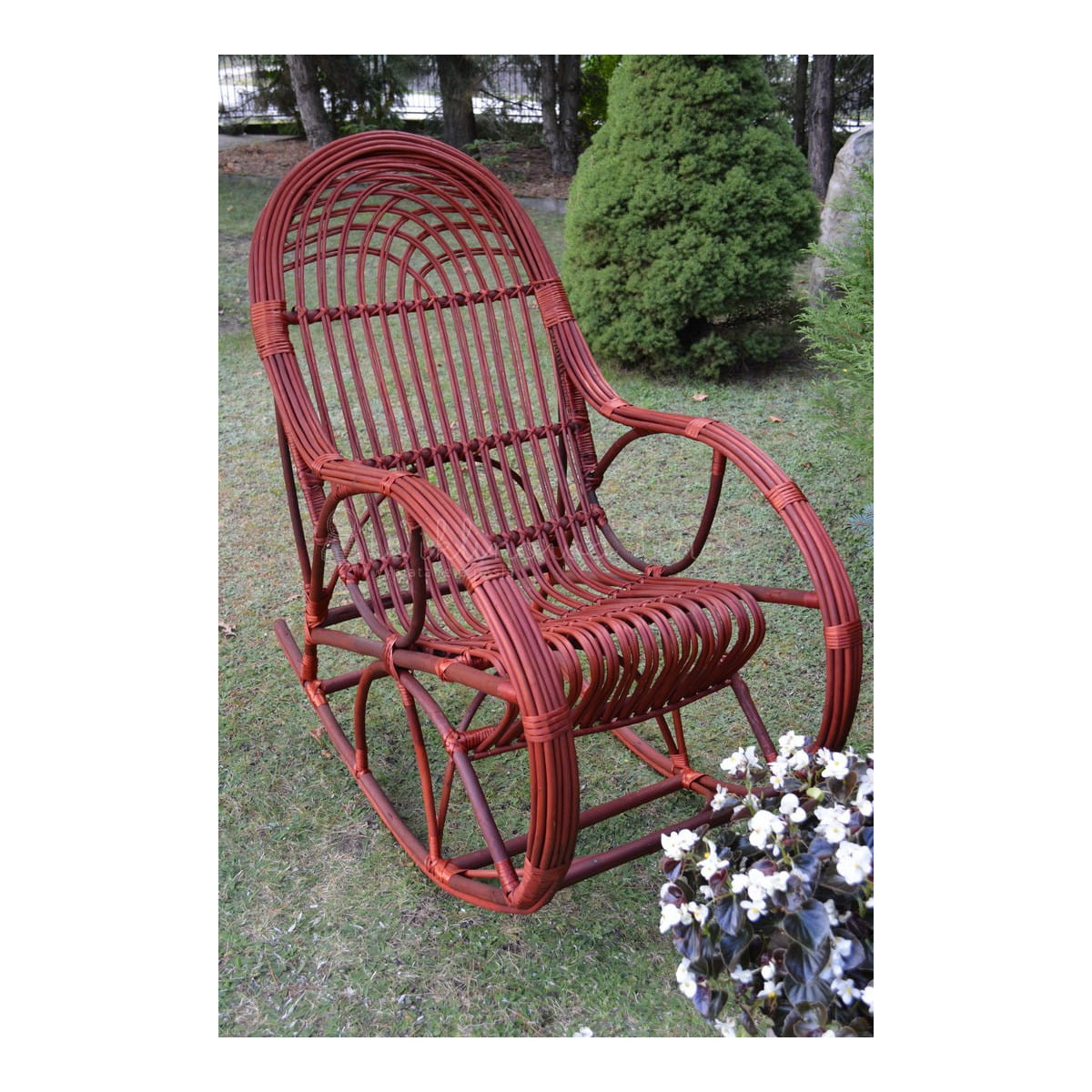 Scaun suspendat din vișine pentru grădină