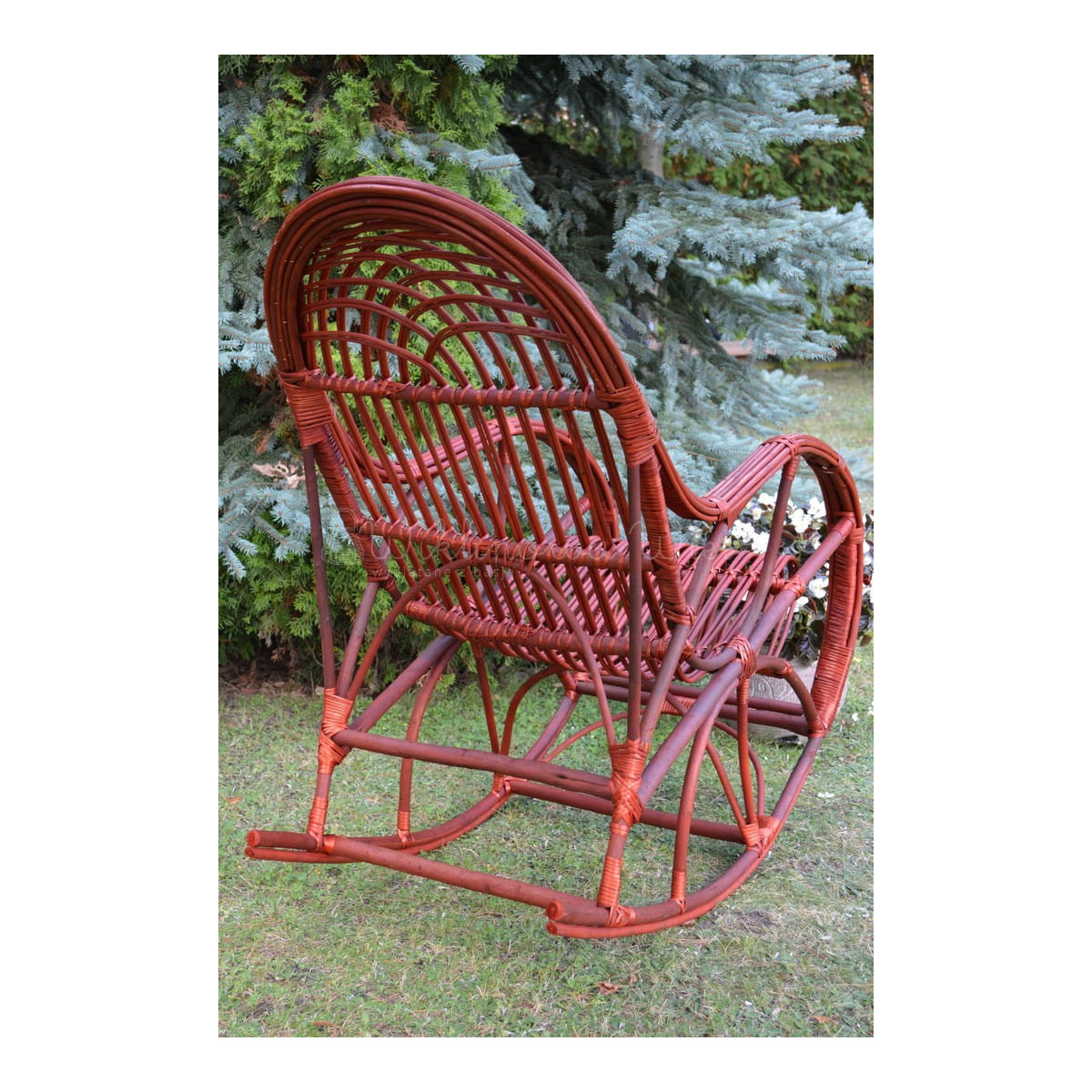 Scaun suspendat din vișine pentru grădină