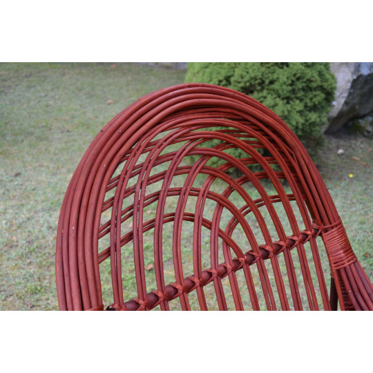 Scaun suspendat din vișine pentru grădină