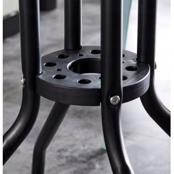 Masa de terasă rotundă cu sticlă, diametru 60cm.