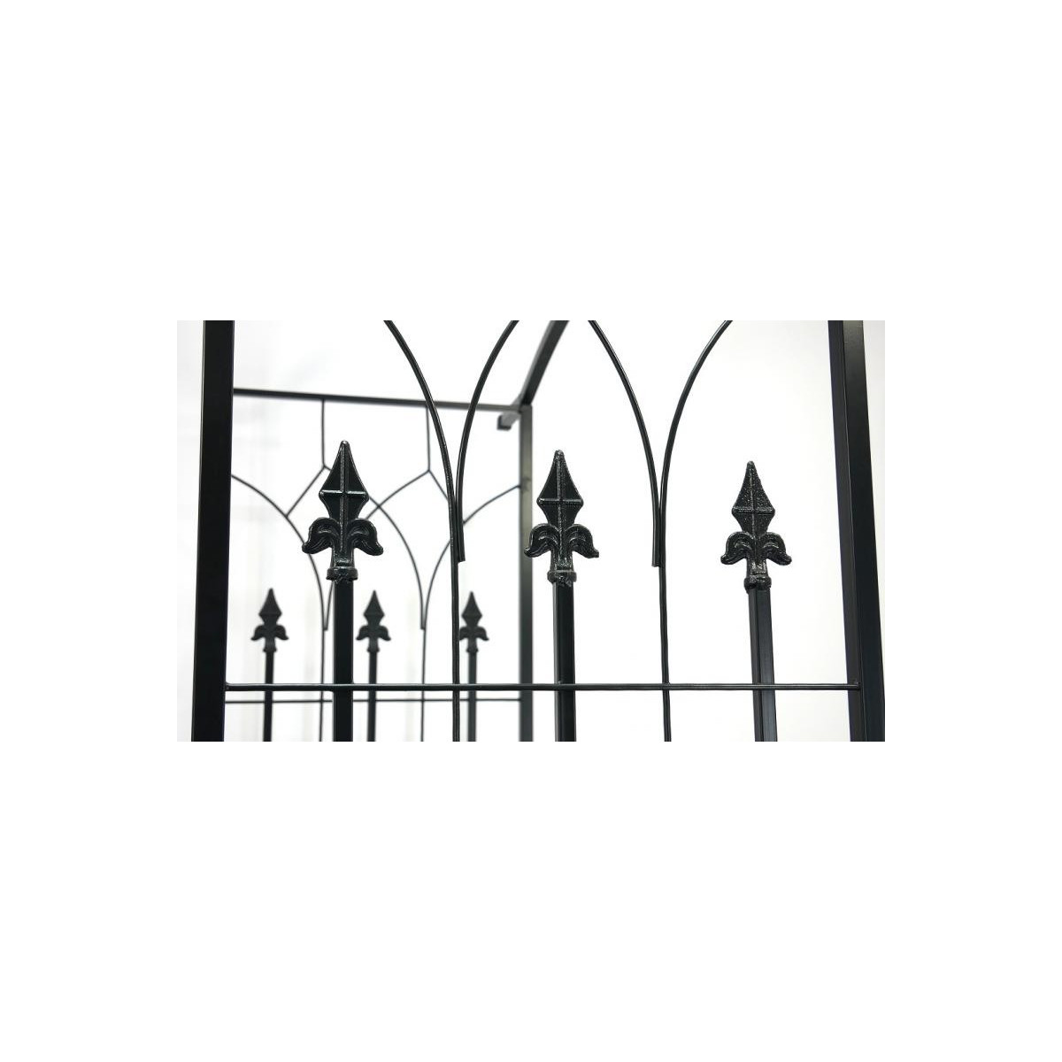 Pergolă pentru grădină cu acoperiș 106x50x217 cm