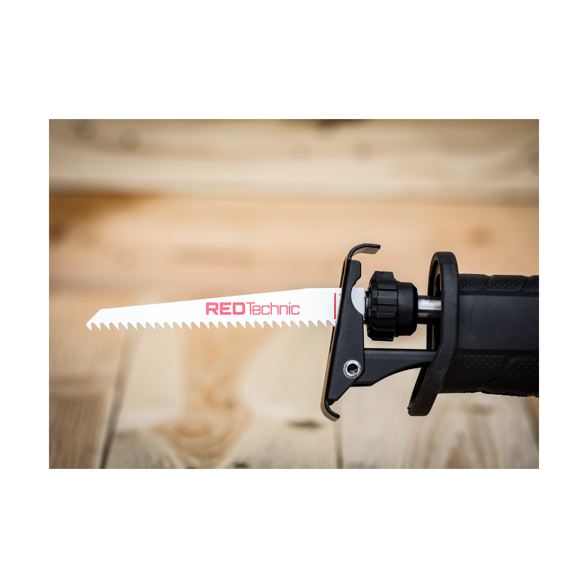 Fierăstrău electric cu sabie Powermat PM-PSZ-1800T | 1800W | 12× lame