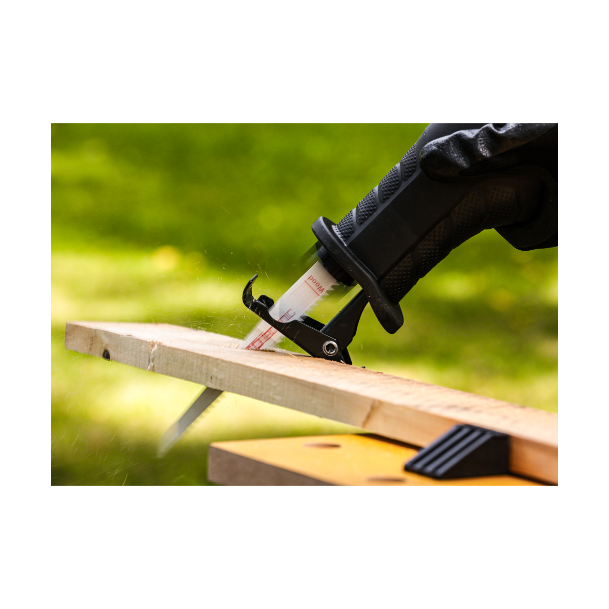 Fierăstrău electric cu sabie Powermat PM-PSZ-1800T | 1800W | 12× lame