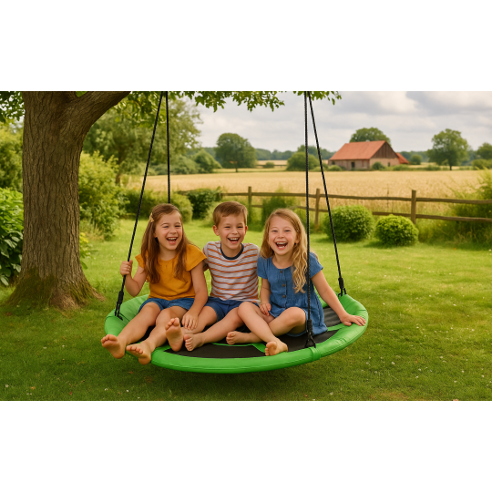 Cuib de stork colorat cu diametrul de 100 cm