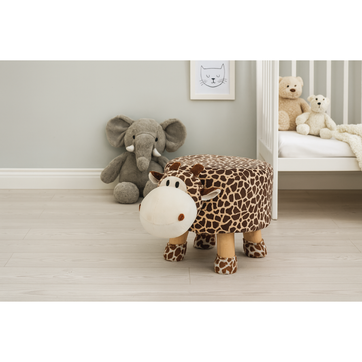 Taburetă mică pentru copii în formă de girafă