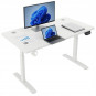 Birou reglabilă pe înălțime, de culoare albă, 140cm