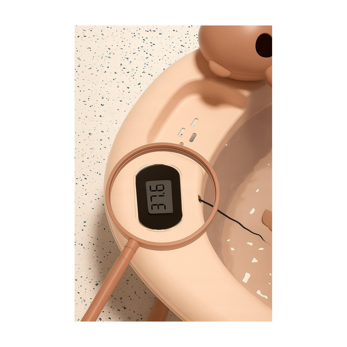 Culoare bej roz pal cu cadă pentru copii Vaiana, cu pernă, termometru și jucărie