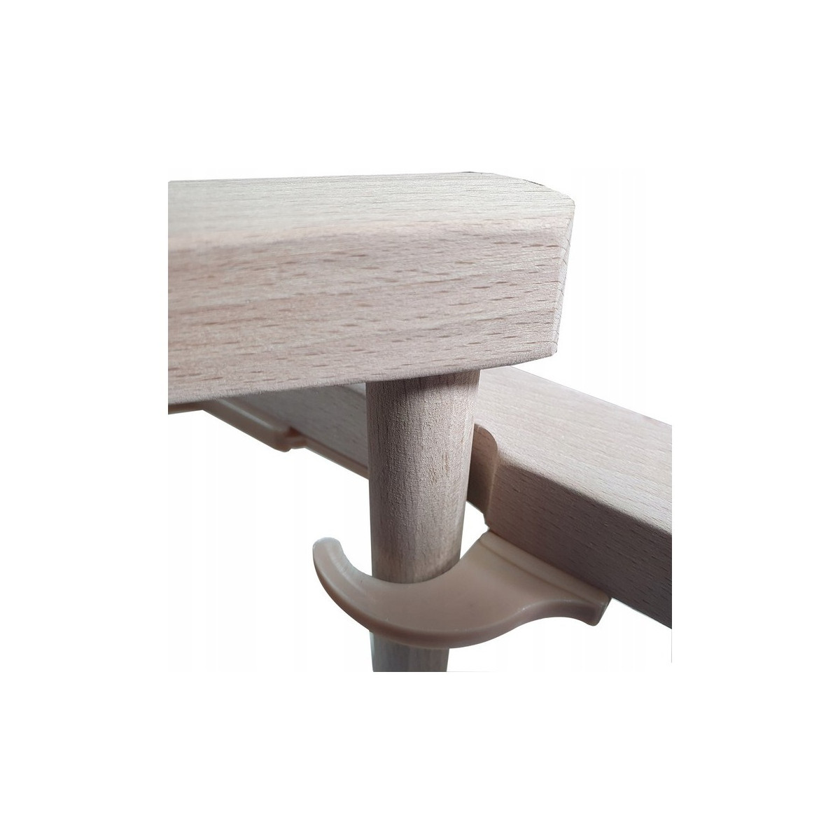 Șezlong de grădină din lemn cu flori albastre