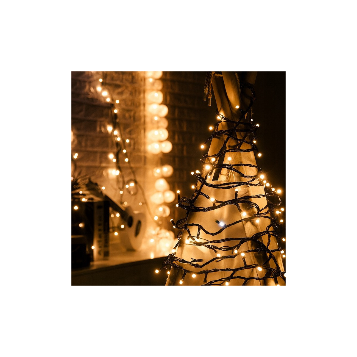 Iluminare exterioară de Crăciun în culoarea albă caldă, 1000 LED-uri