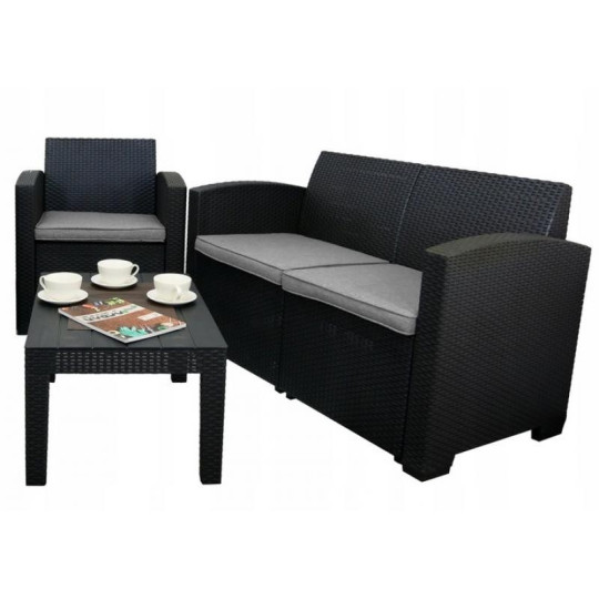 Mobilier de grădină de calitate cu masă