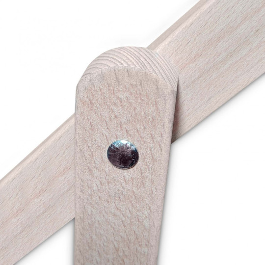 Ležadlo de culoare roșie pentru grădină