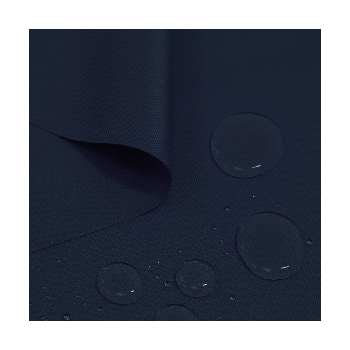 Plajă cu șezlong albastru