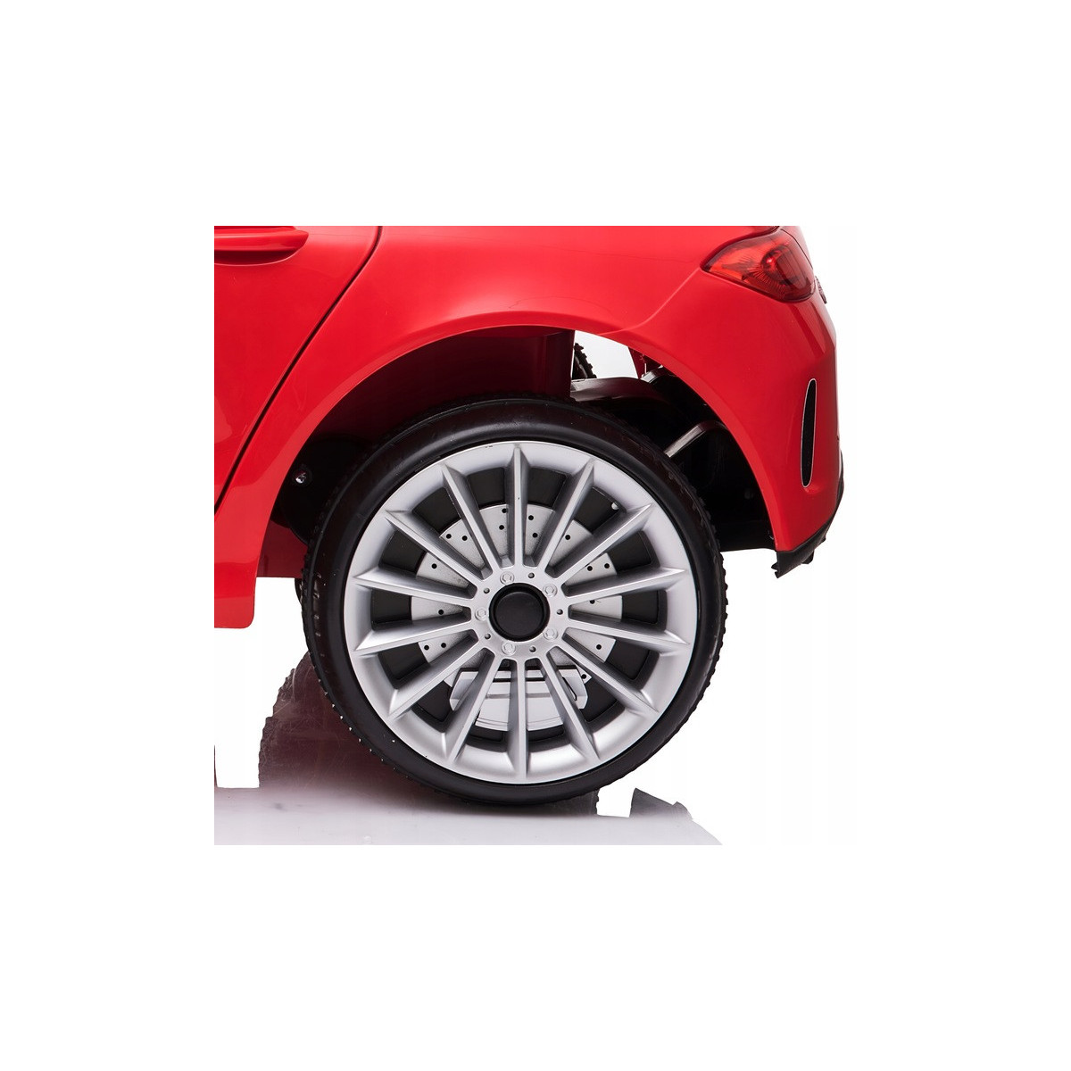 Mercedes CLS350 pentru copii de culoare roșie