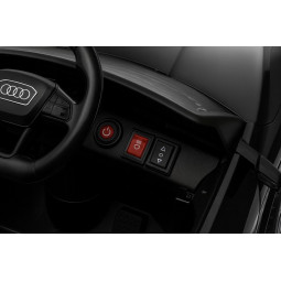 Mașinu electrică pentru copii Audi RSQ8, de culoare neagră