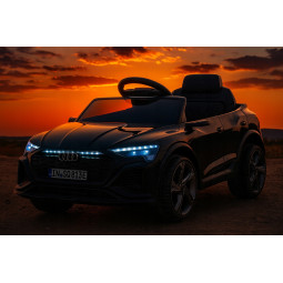 Mașinu electrică pentru copii Audi RSQ8, de culoare neagră