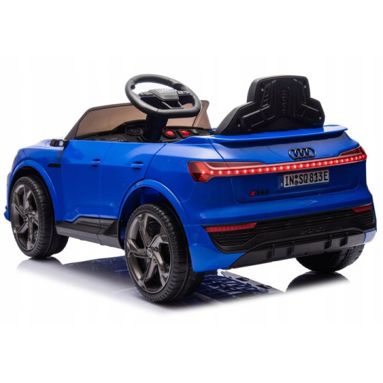 Detsăcuțчык cu telecomandă Audi RSQ8 albastru