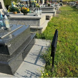 Săcel de cimitir pliabil de 68 cm, în culoare neagră.