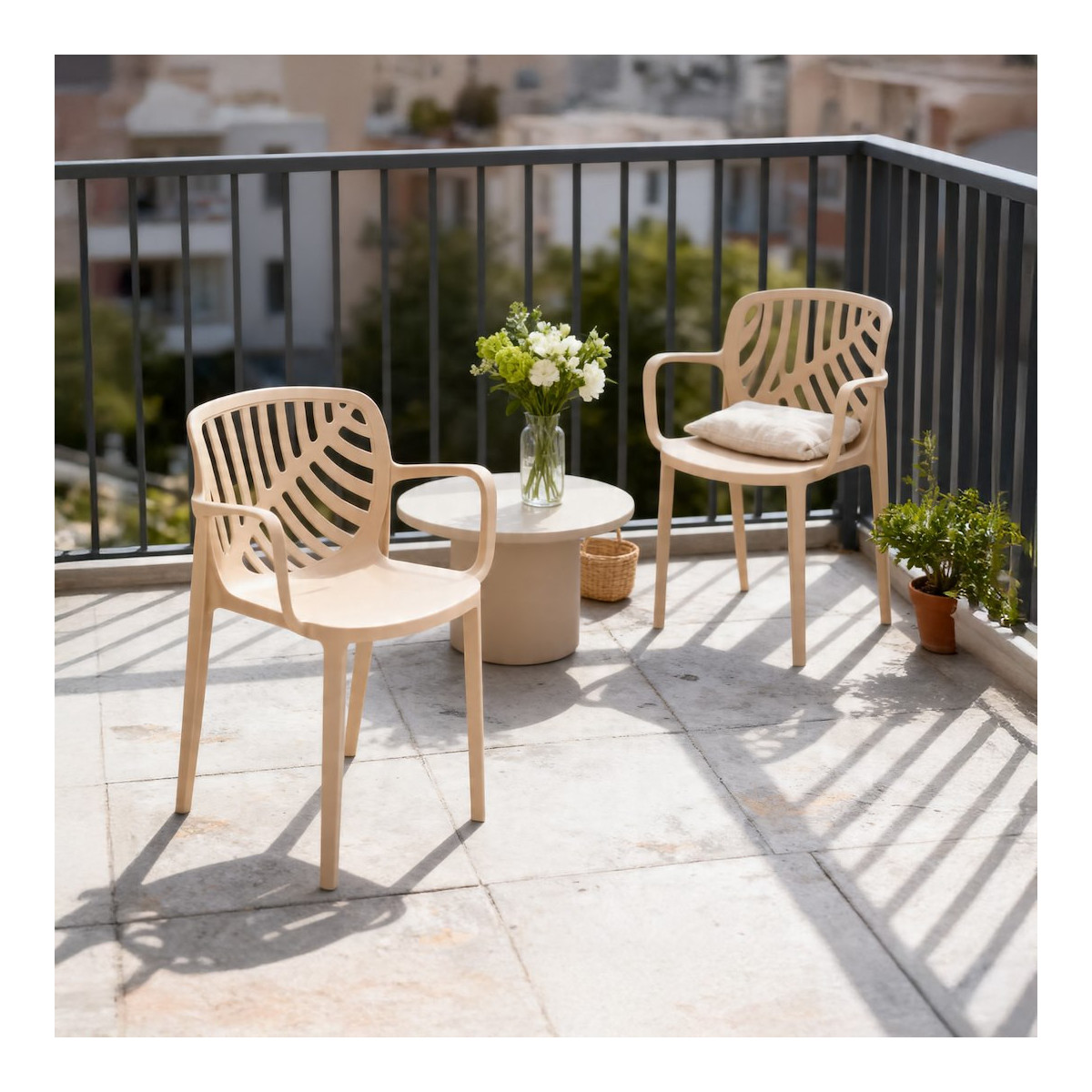 Scaun de grădină TEREV din plastic cu protecție UV – bej