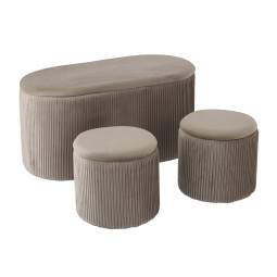 Sculptura de trei taburete de culoare bej