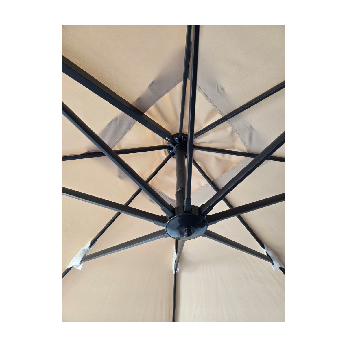 Umbrelă de grădină din aluminiu ROMA 300 cm cu braț lateral, bej