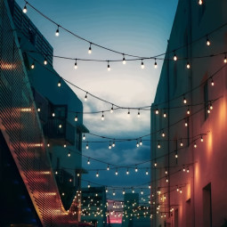 Ghirlandă luminoasă de grădină – 20× bec LED E27, 20 m