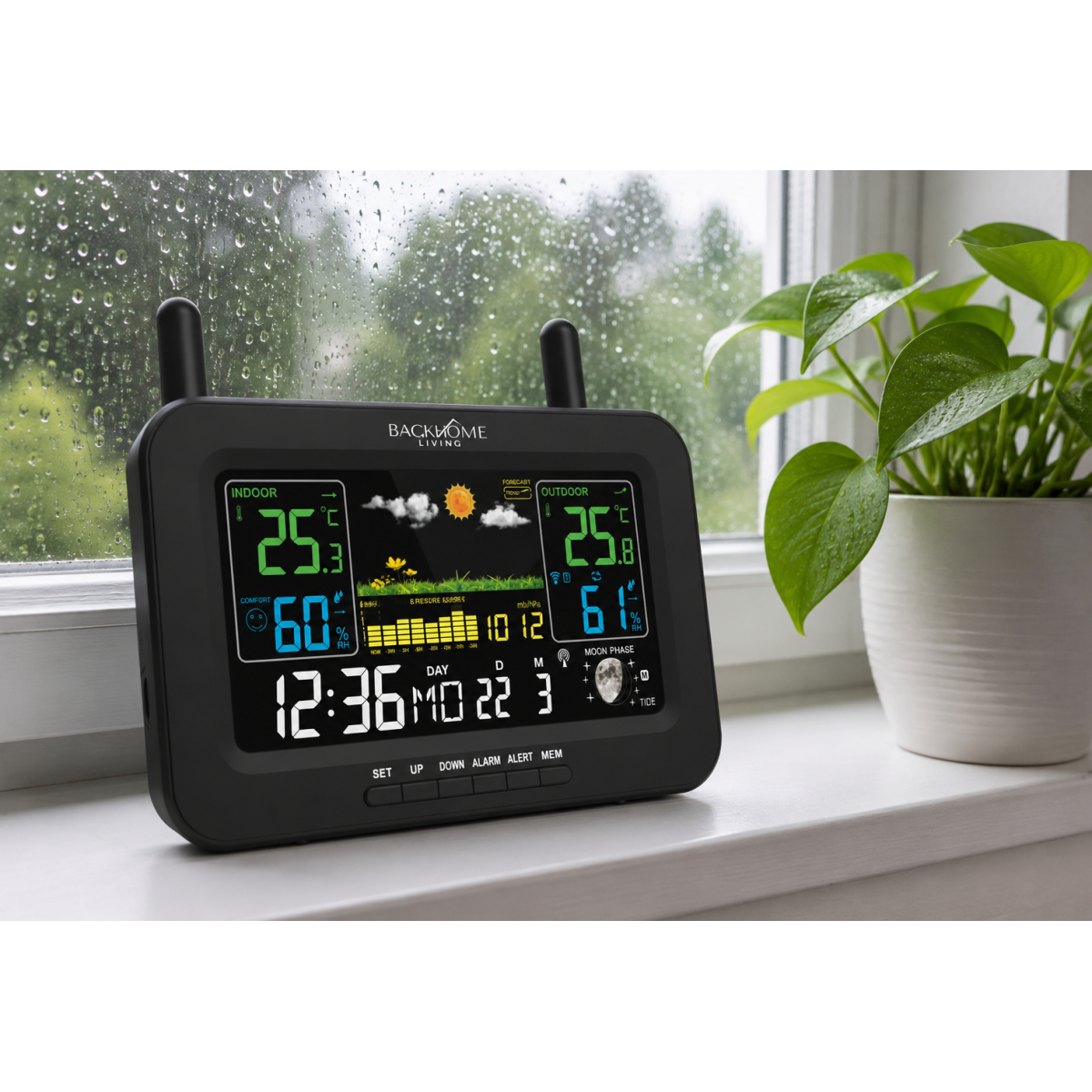 Stație meteorologică multifuncțională RCC cu încărcare pentru telefon, de culoare neagră.