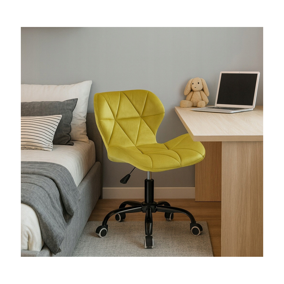Scaun modern galben pentru birou din velvet
