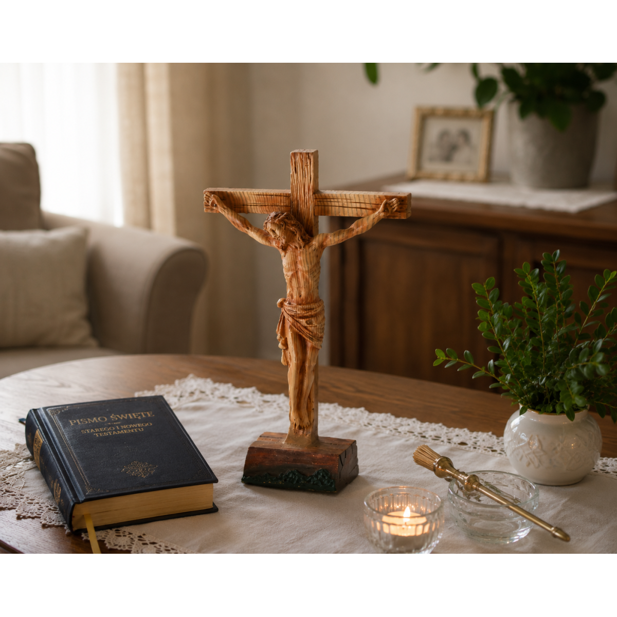Cruce în picioare cu figura lui Isus 19 × 7,5 × 29,5 cm, poliresină