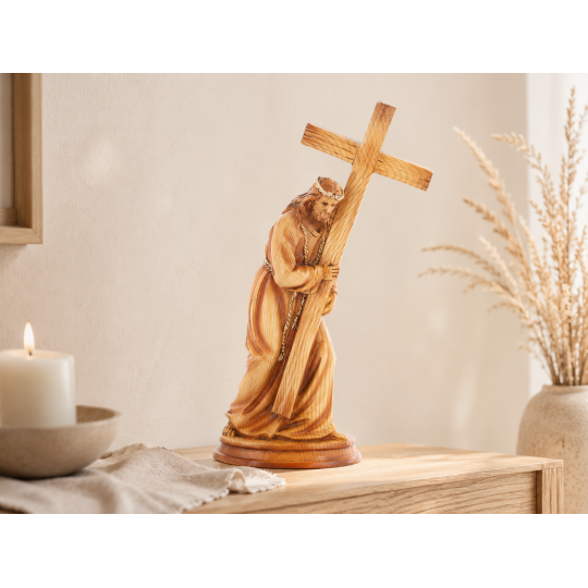 Statuetă Iisus cu cruce 19 × 9 × 31,5 cm, poliresină