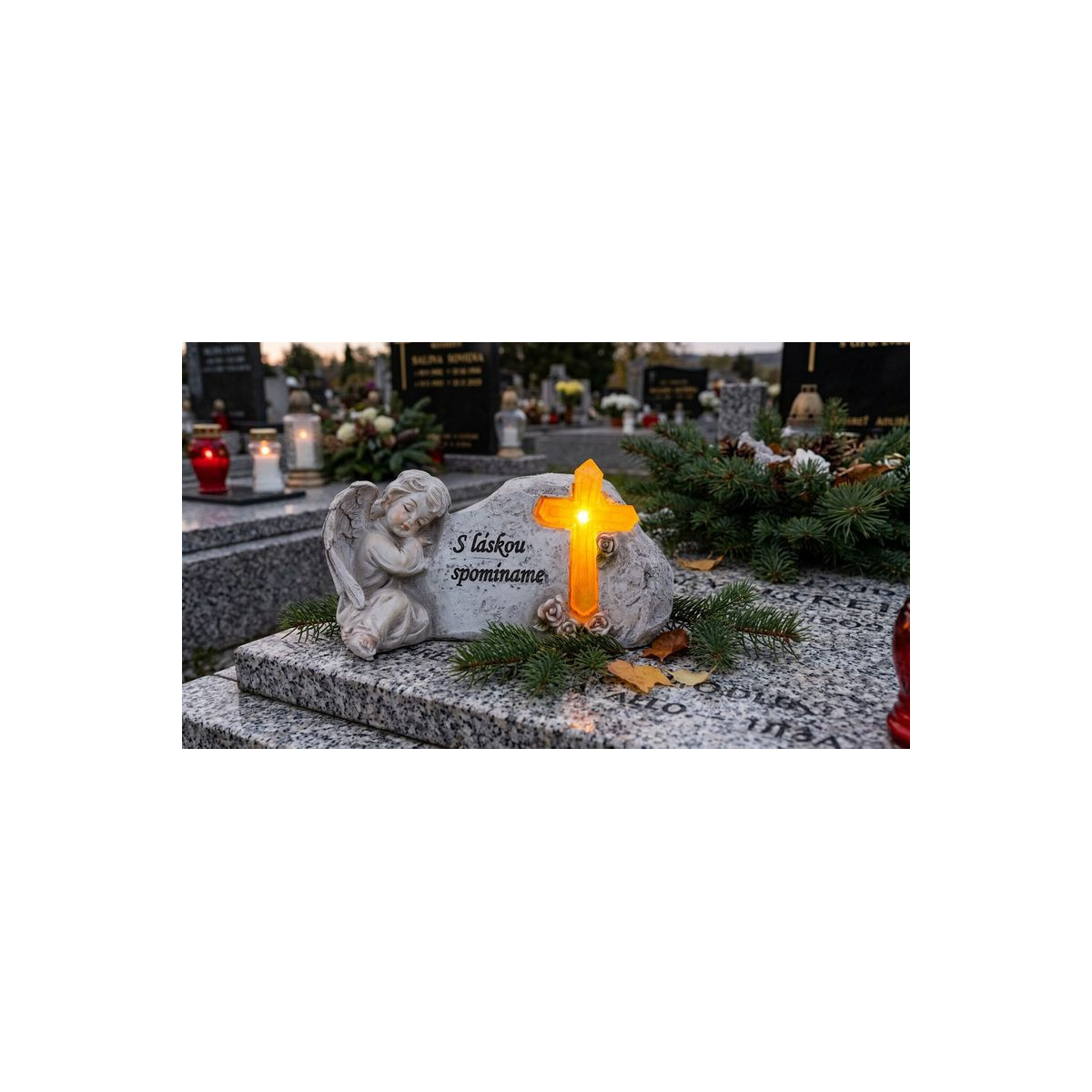 Solárna dekorácia na hrob MagicHome Anjel s krížom 20,5 × 11 × 11 cm, polyresin