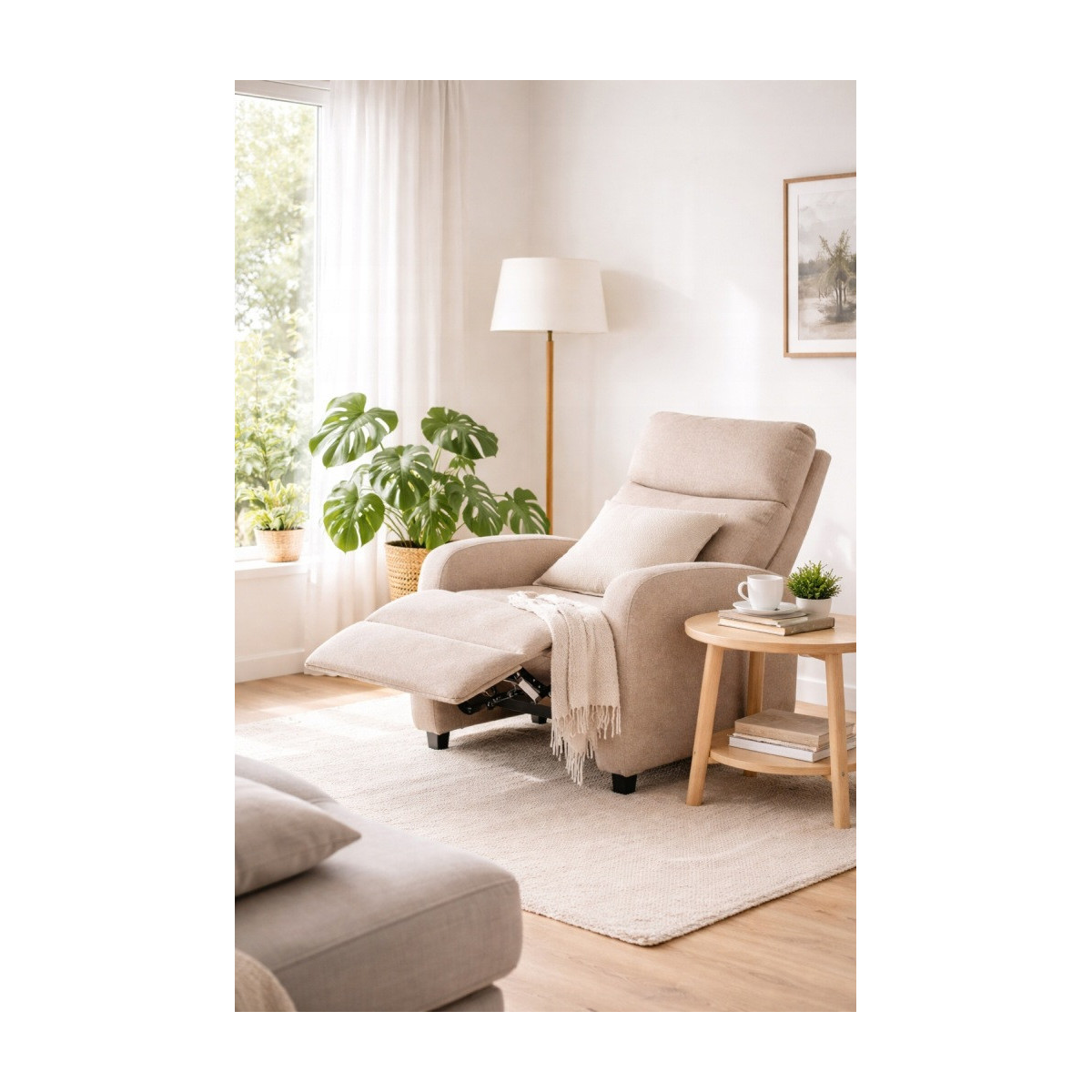 Fotoliu extensibil din material textil, de culoare bej