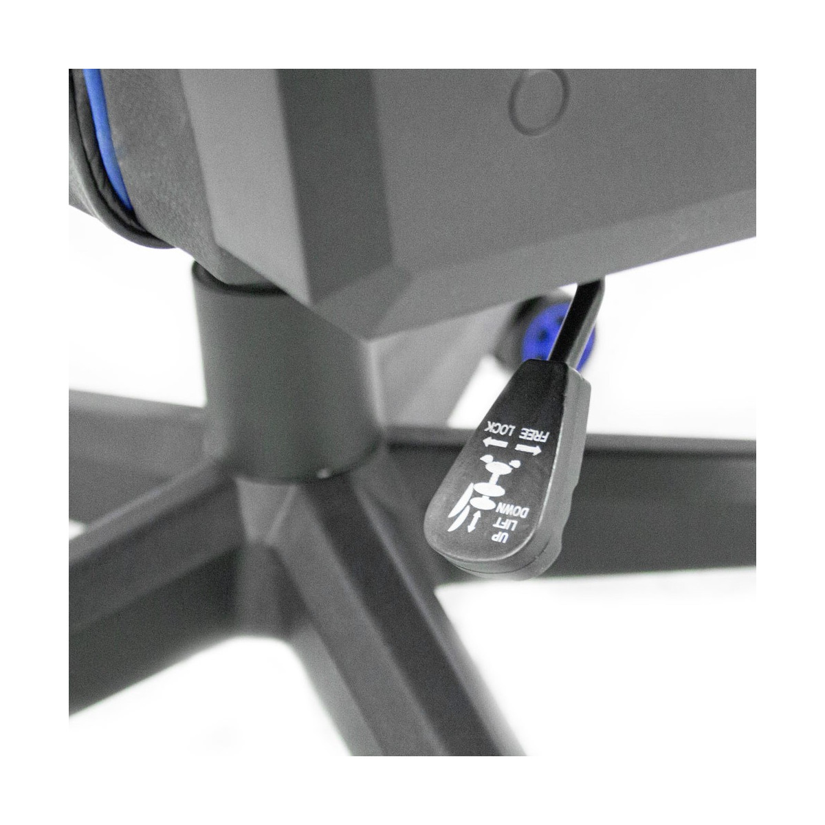 Scaun de jocuri ajustabil, de culoare neagră